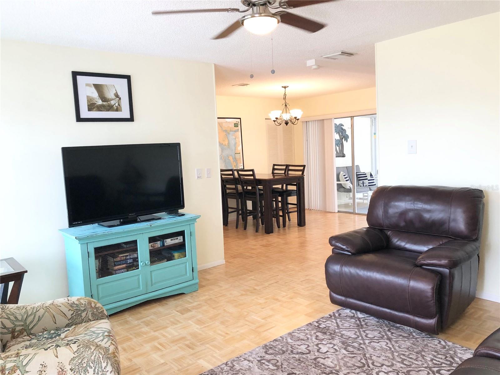 Listing Image #5