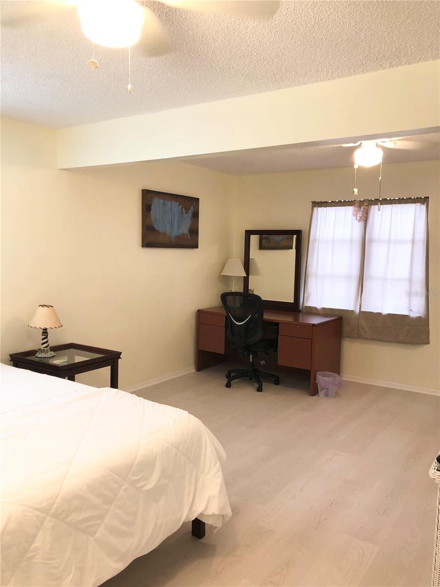 Listing Image #8