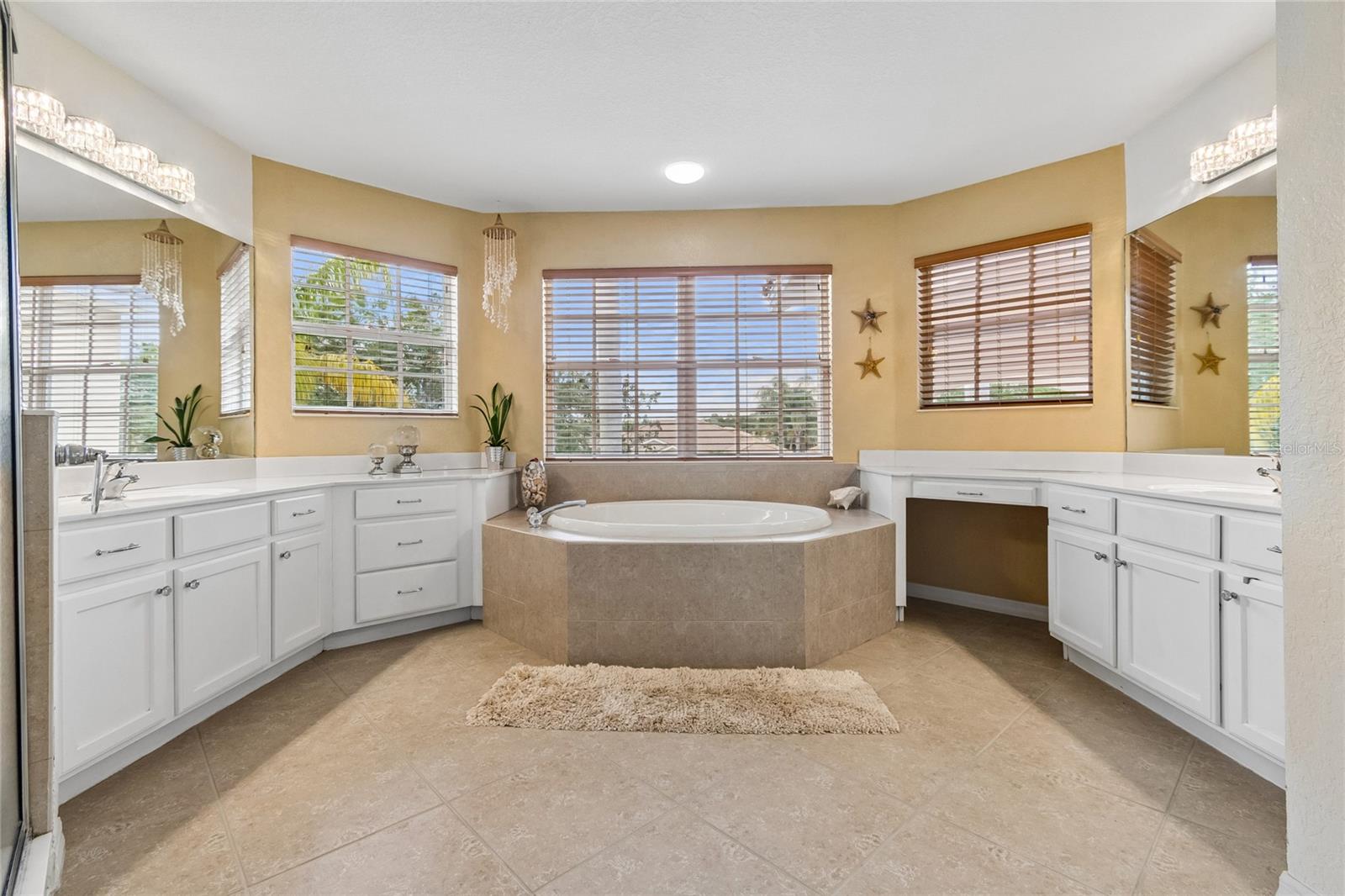Listing Image #5