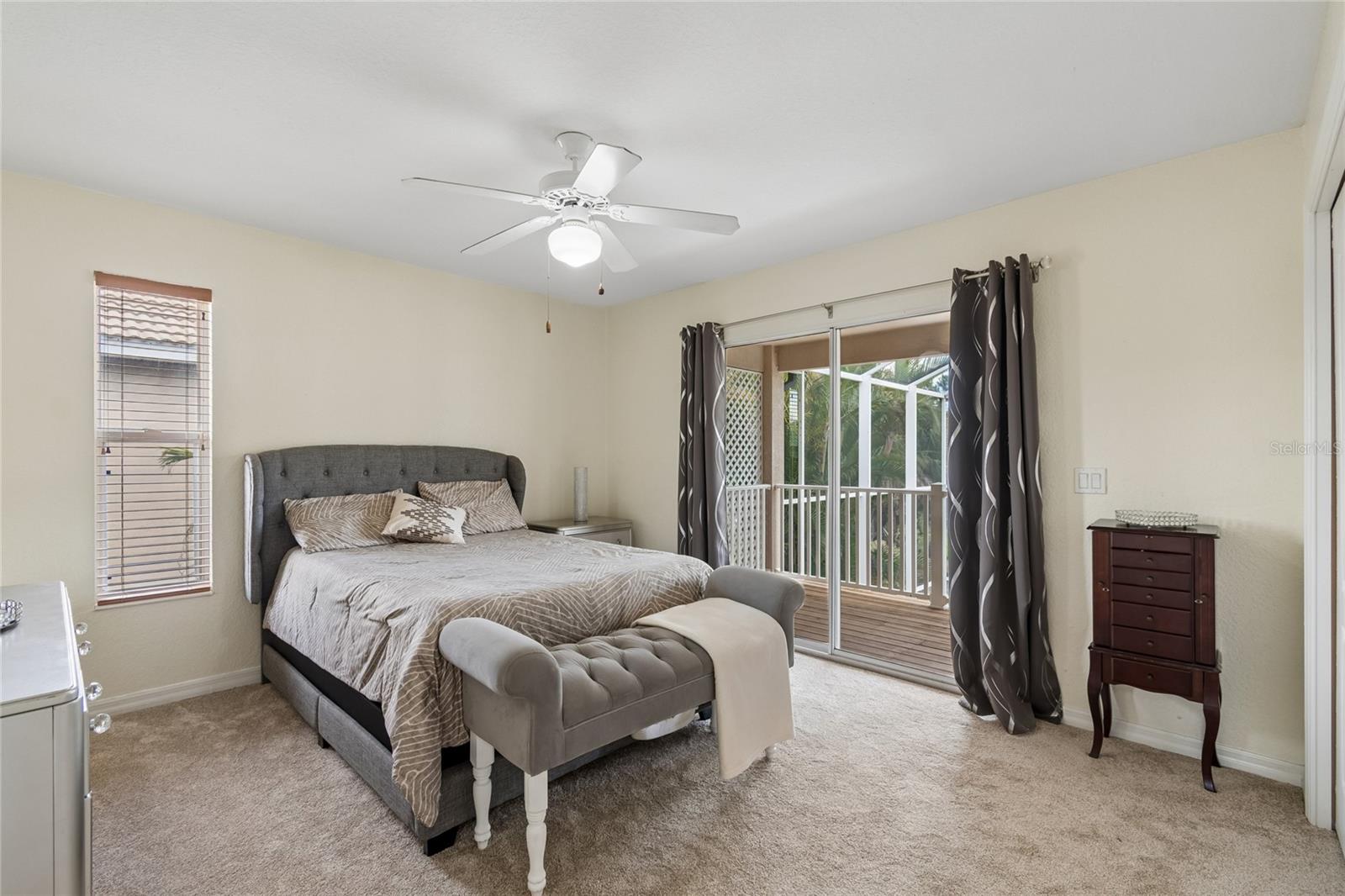 Listing Image #6