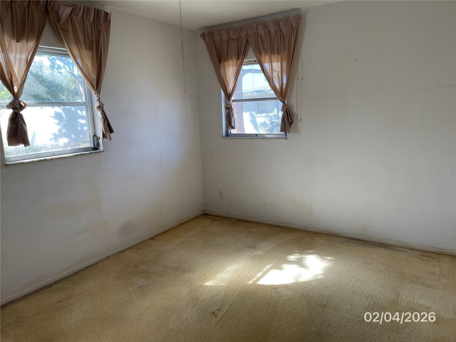 Listing Image #12