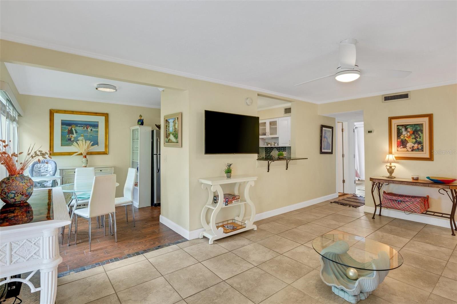 Listing Image #5