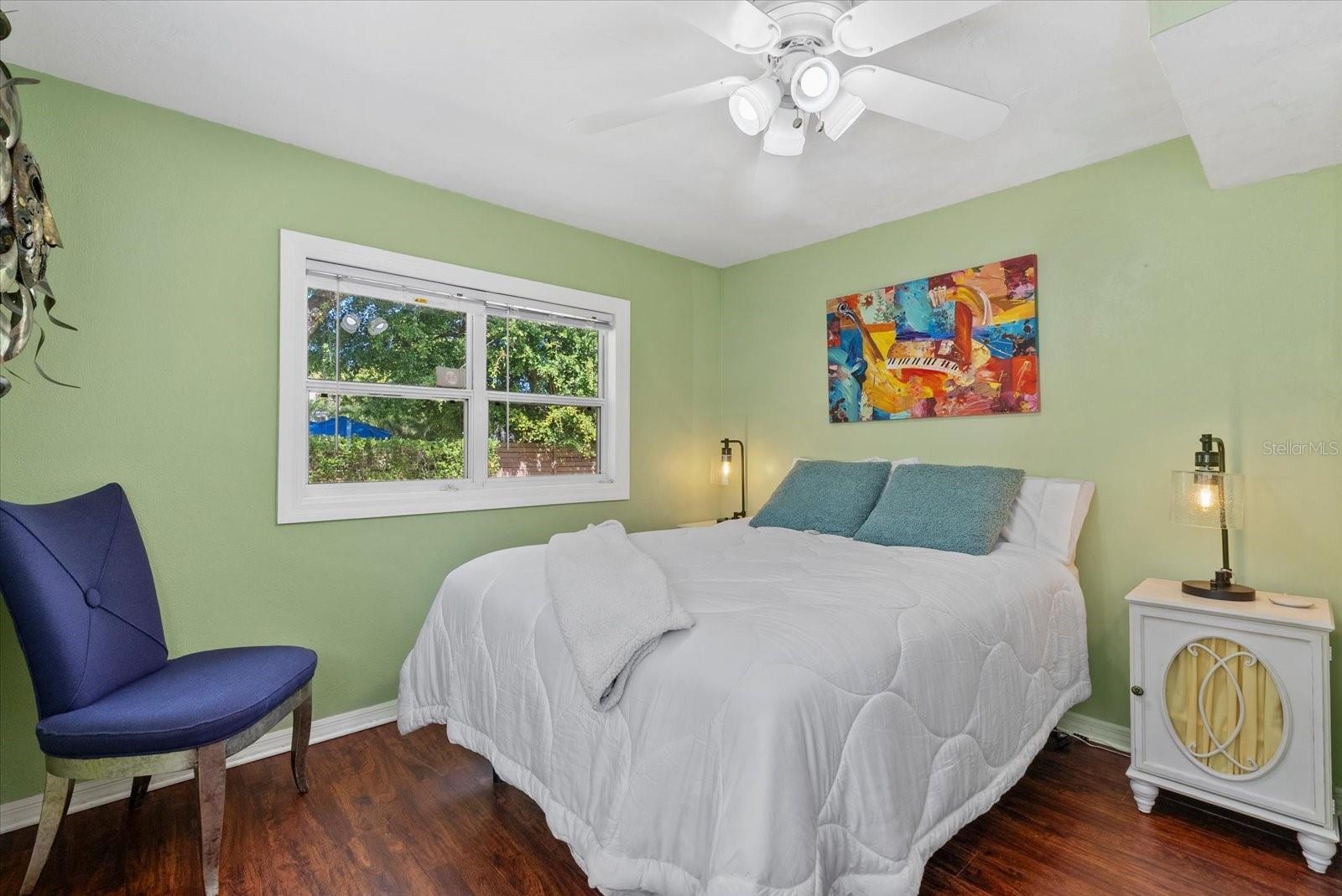 Listing Image #13