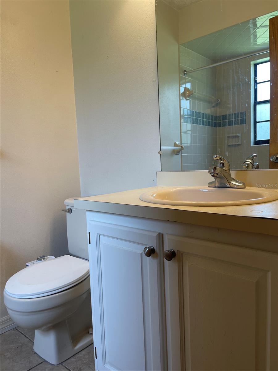 Listing Image #9