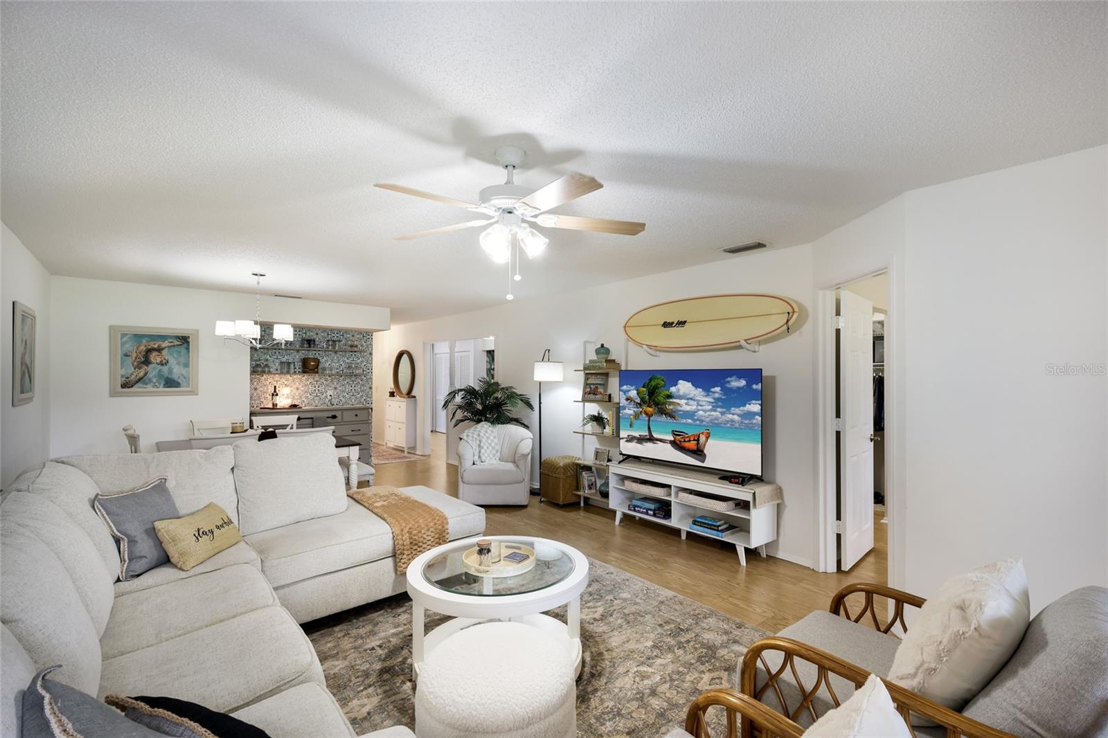 Listing Image #13