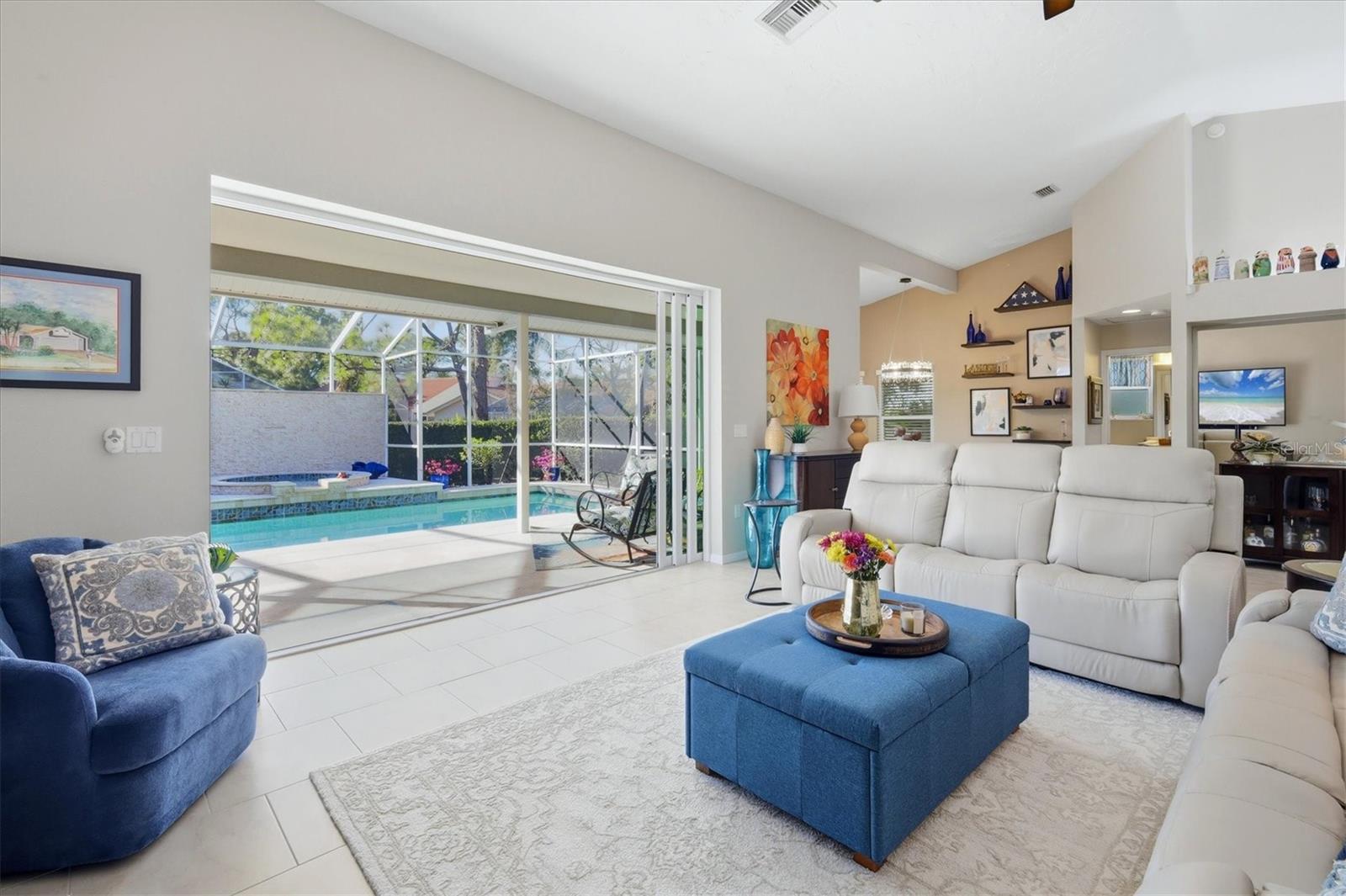 Listing Image #7