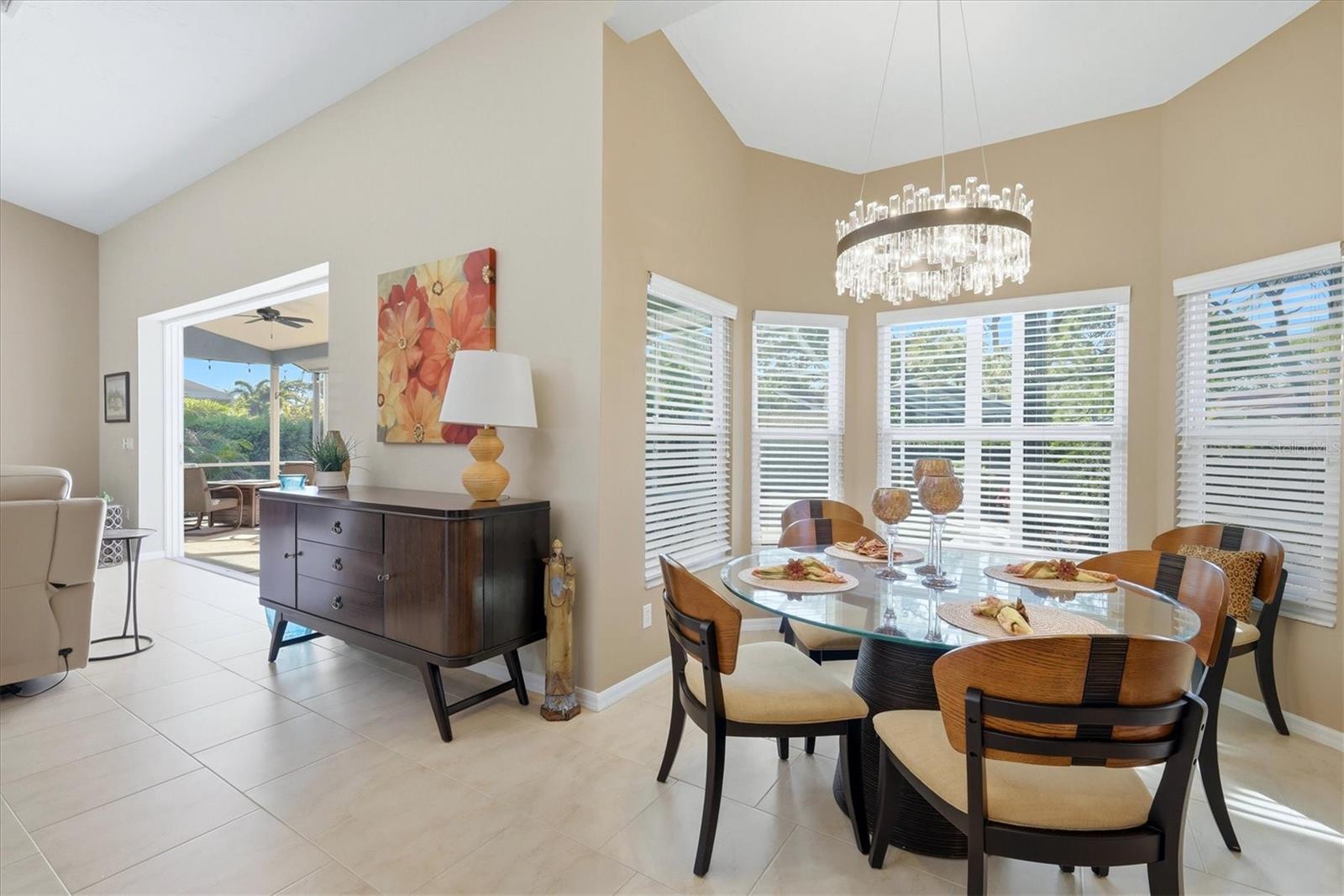 Listing Image #12
