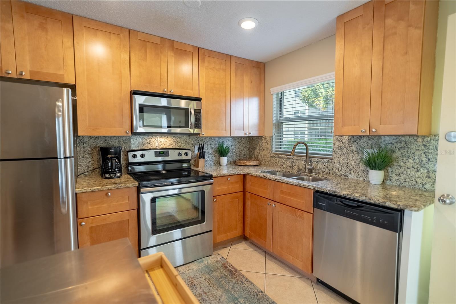 Listing Image #6