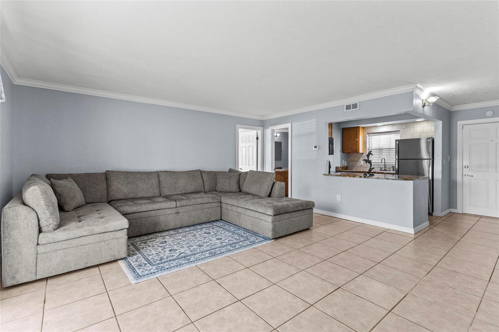 Listing Image #4