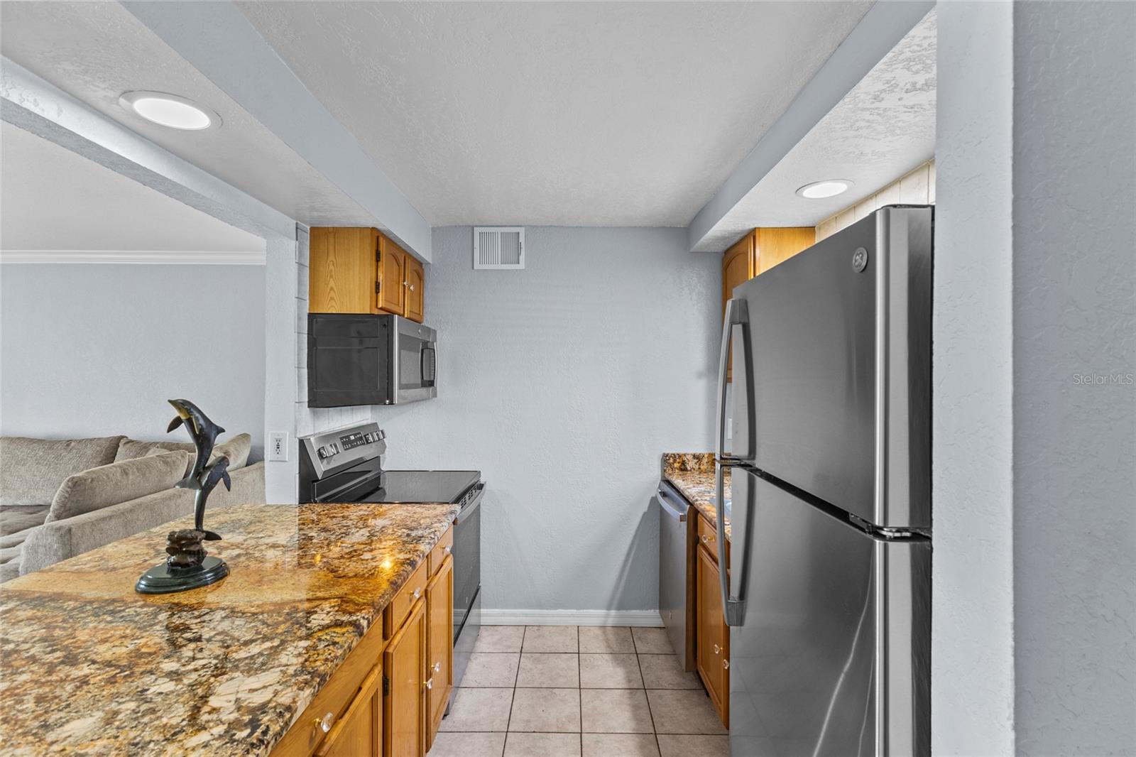 Listing Image #9