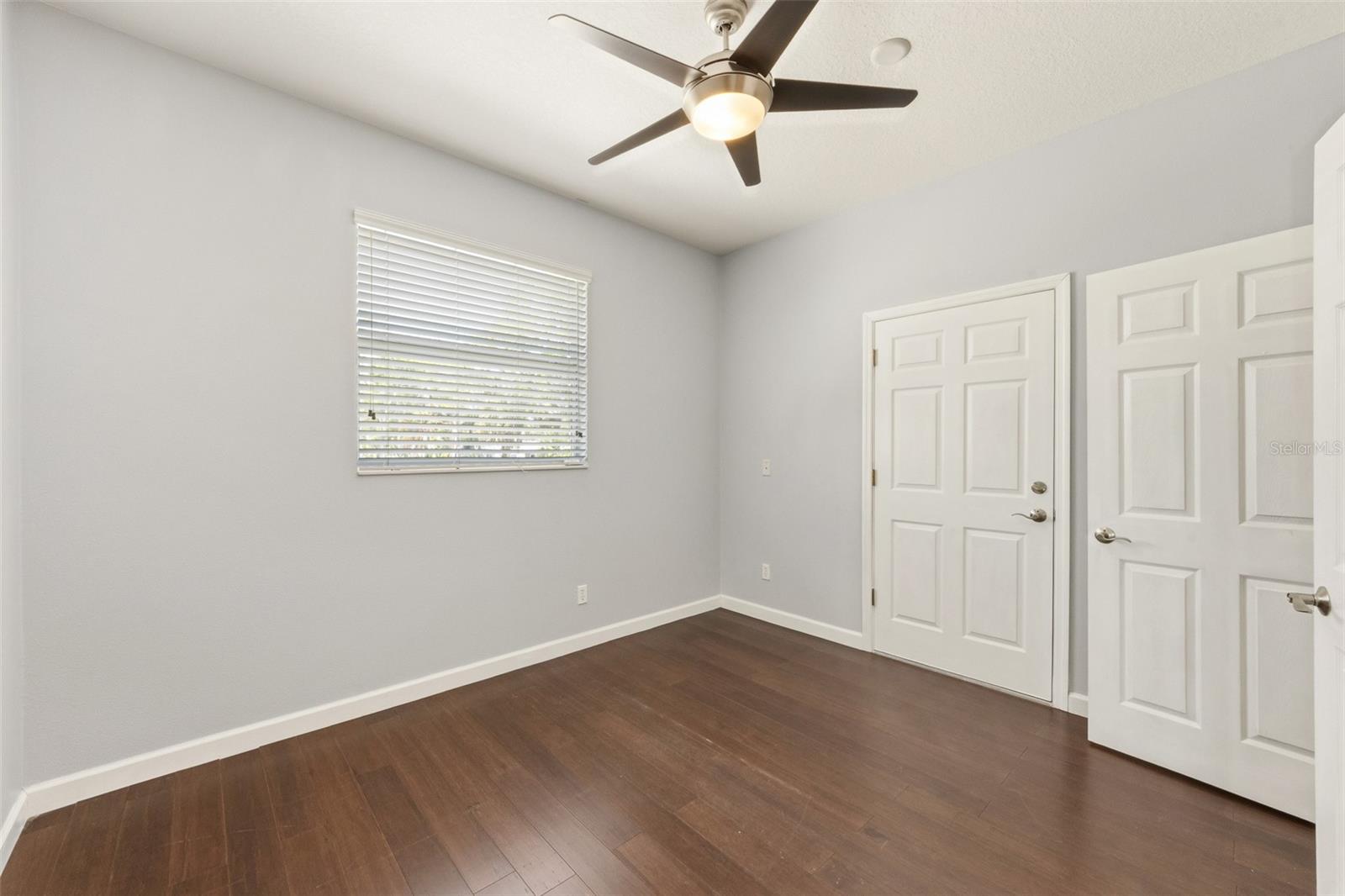 Listing Image #28