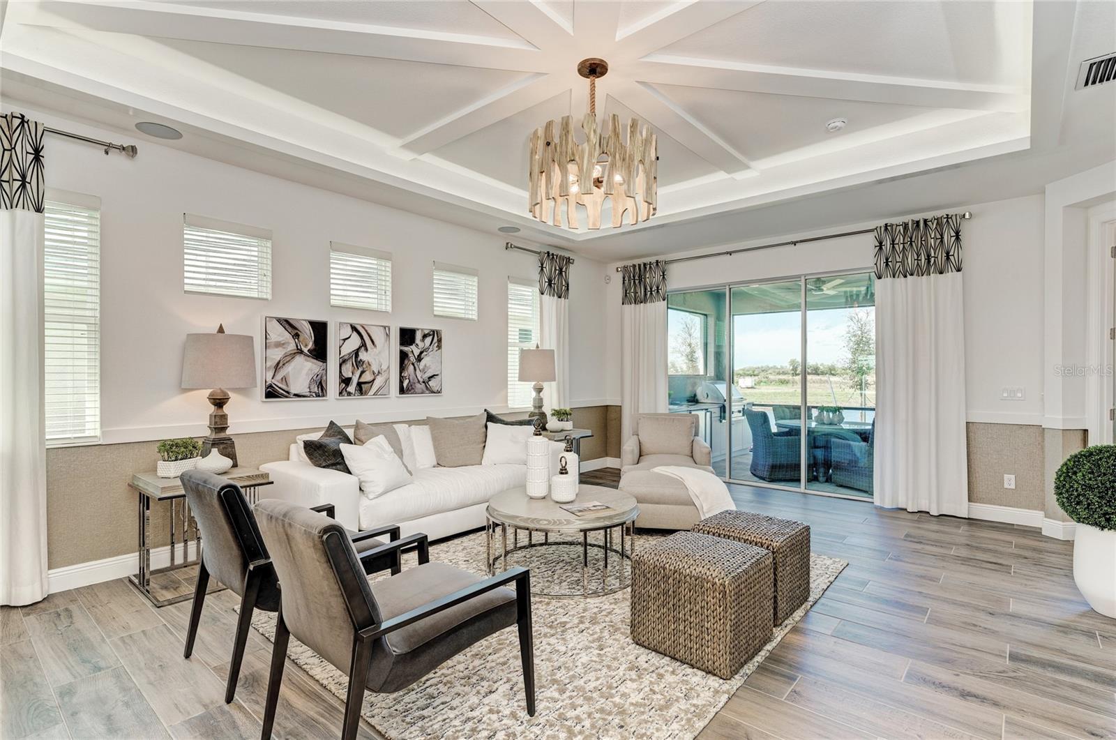 Listing Image #10