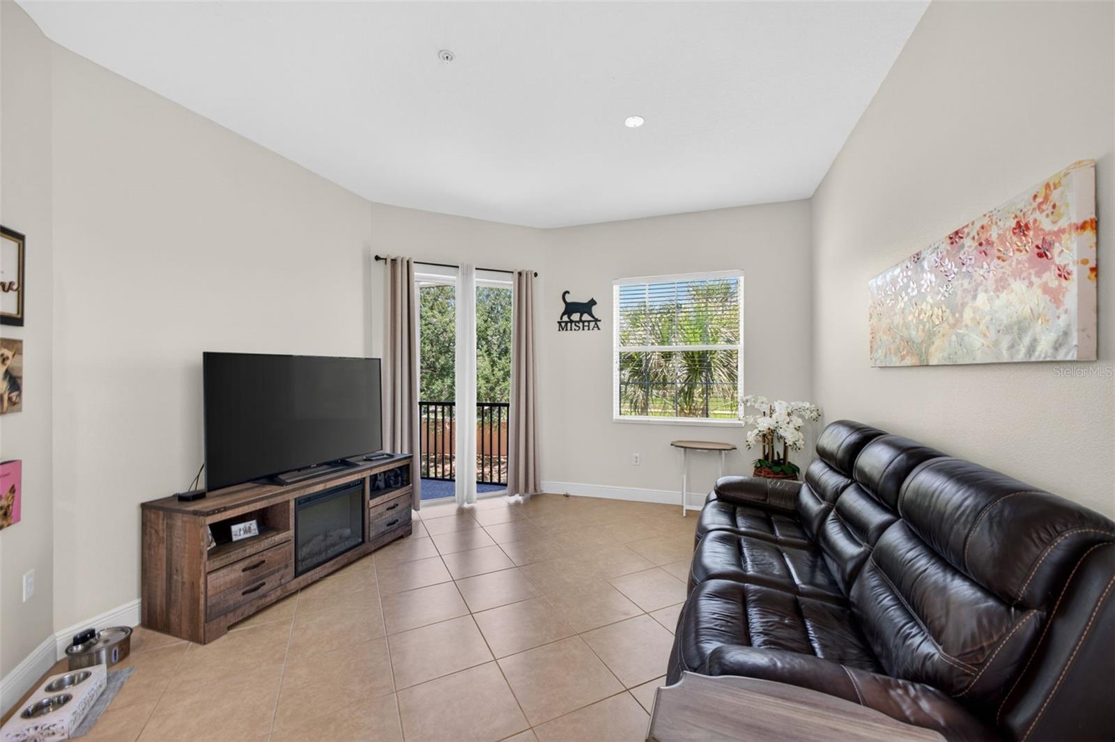 Listing Image #6