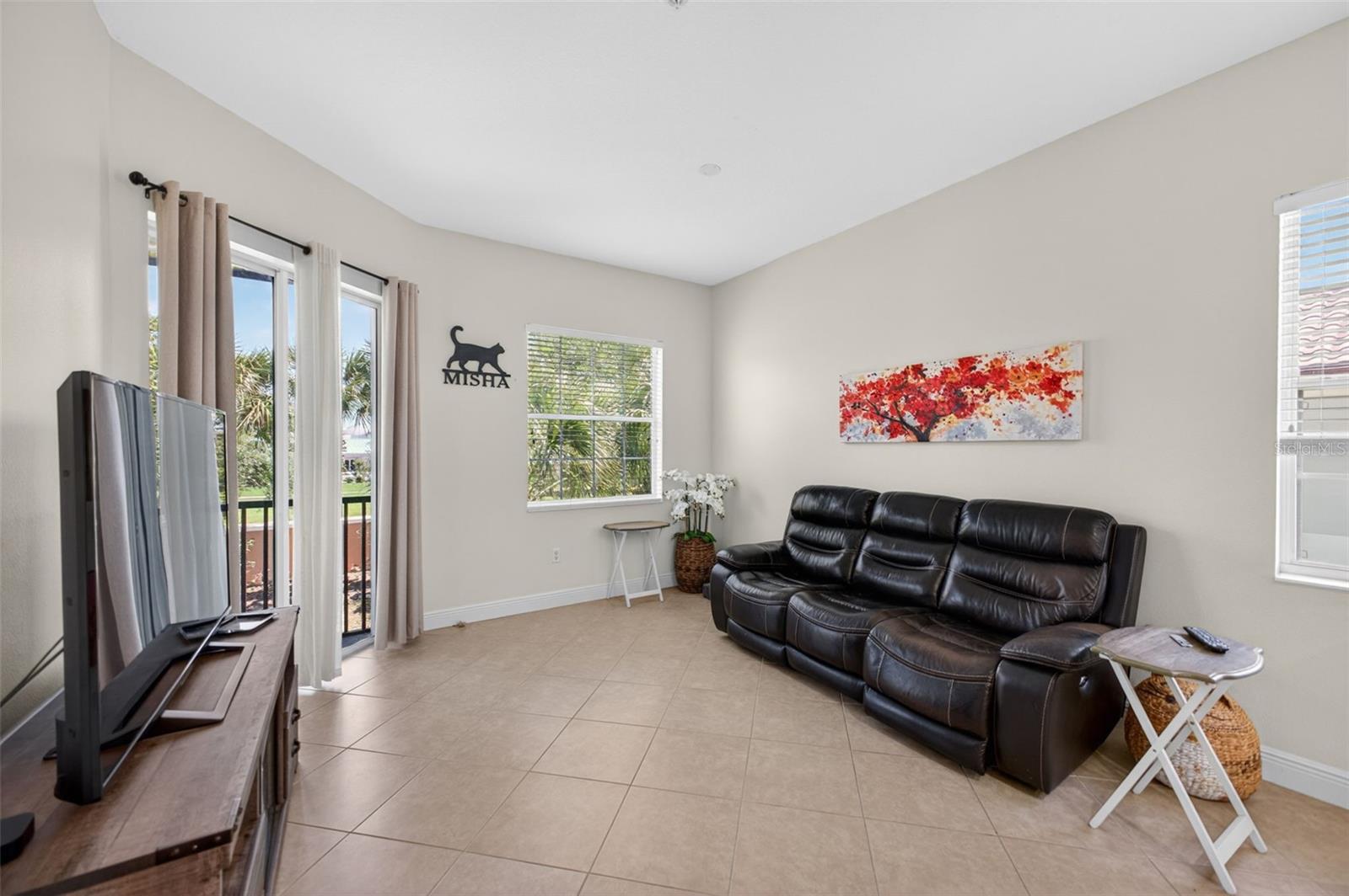 Listing Image #8