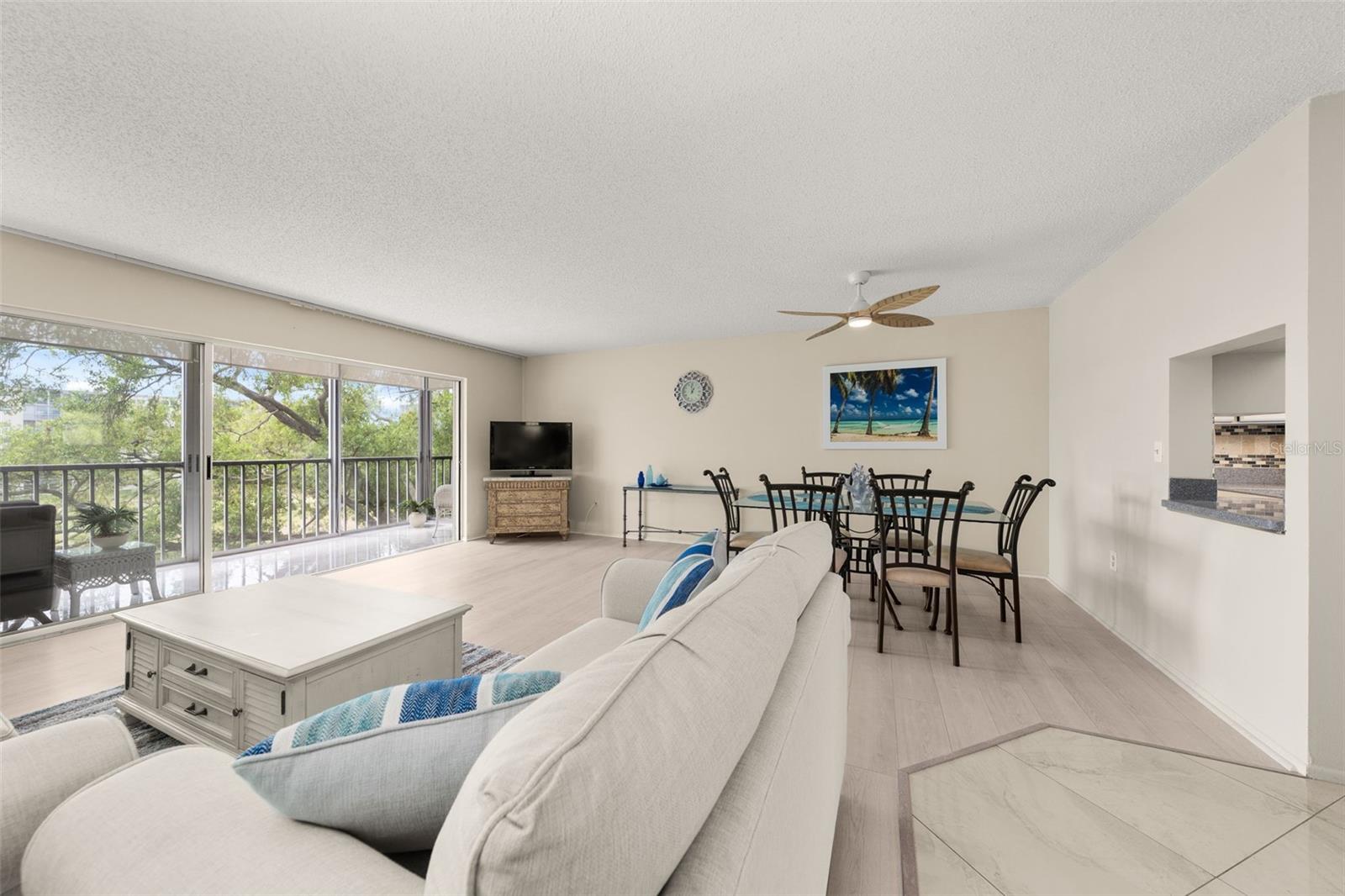 Listing Image #3