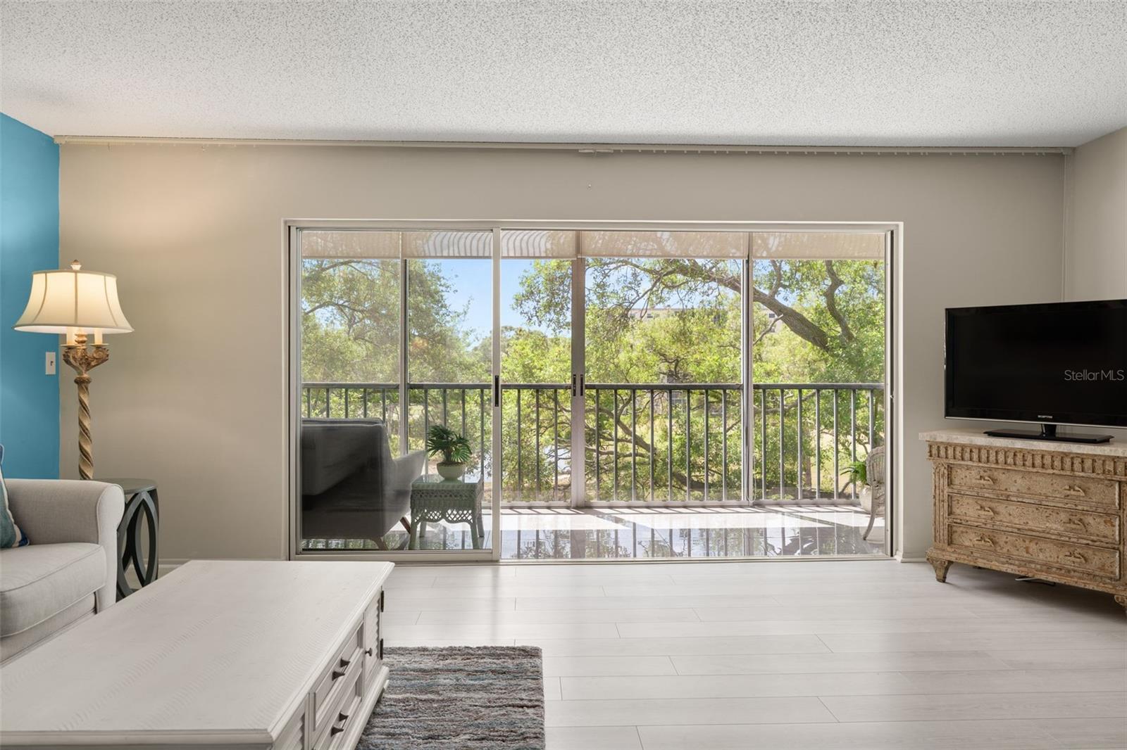Listing Image #5