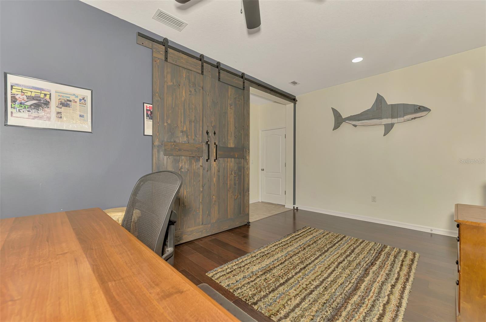 Listing Image #11