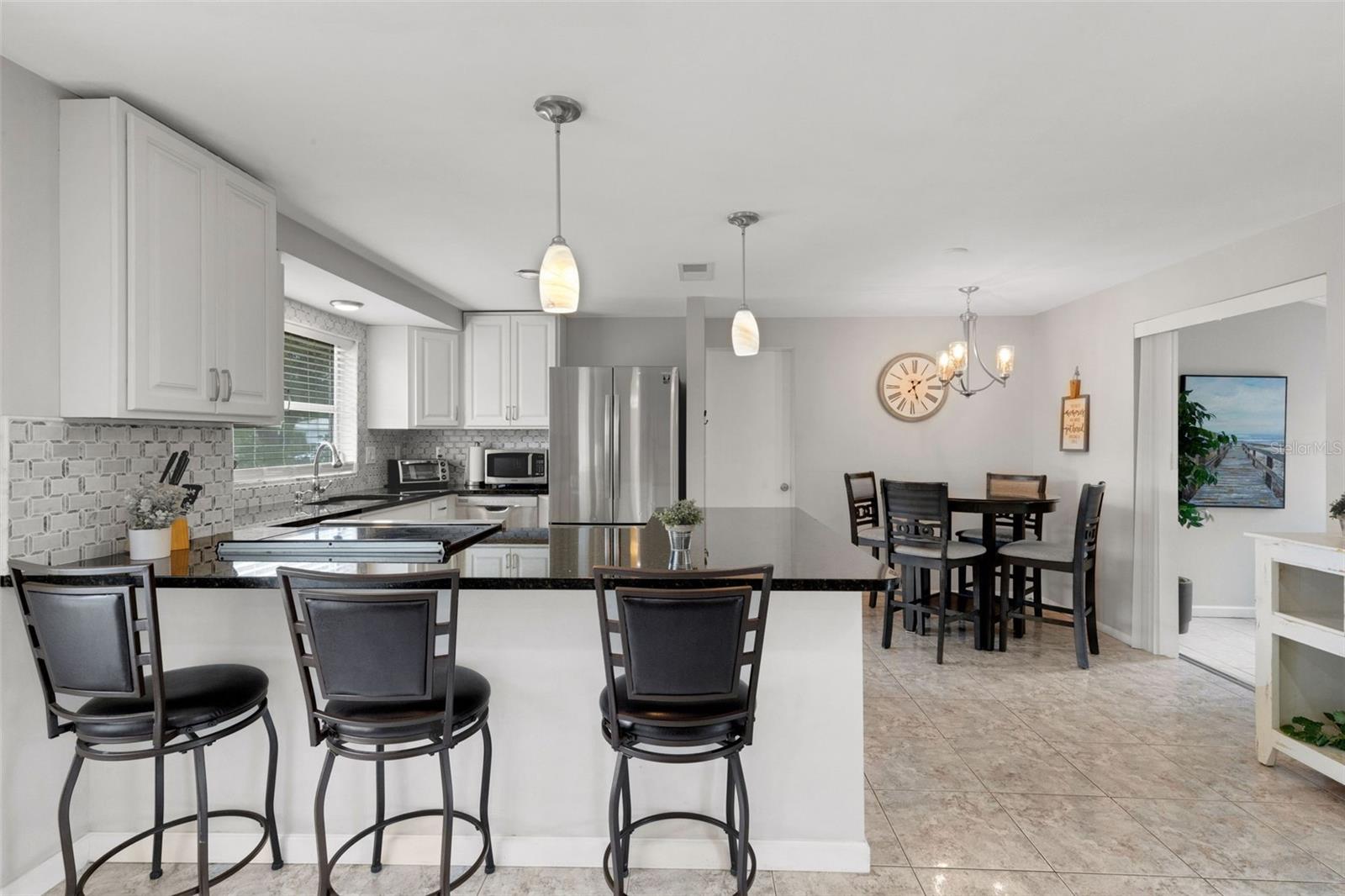 Listing Image #7
