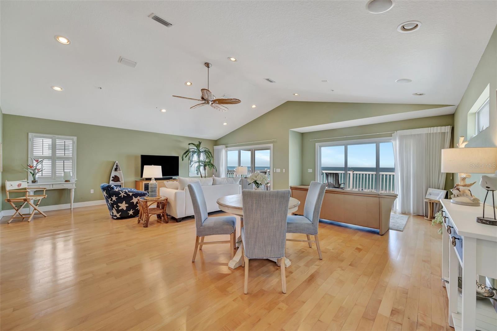 Listing Image #33