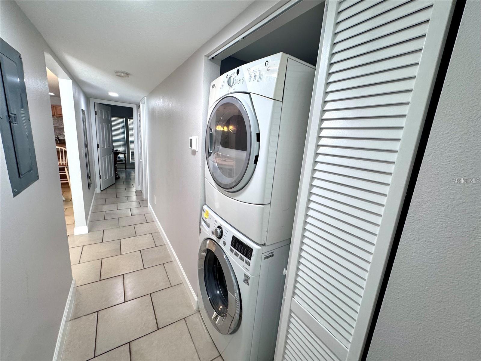Listing Image #12