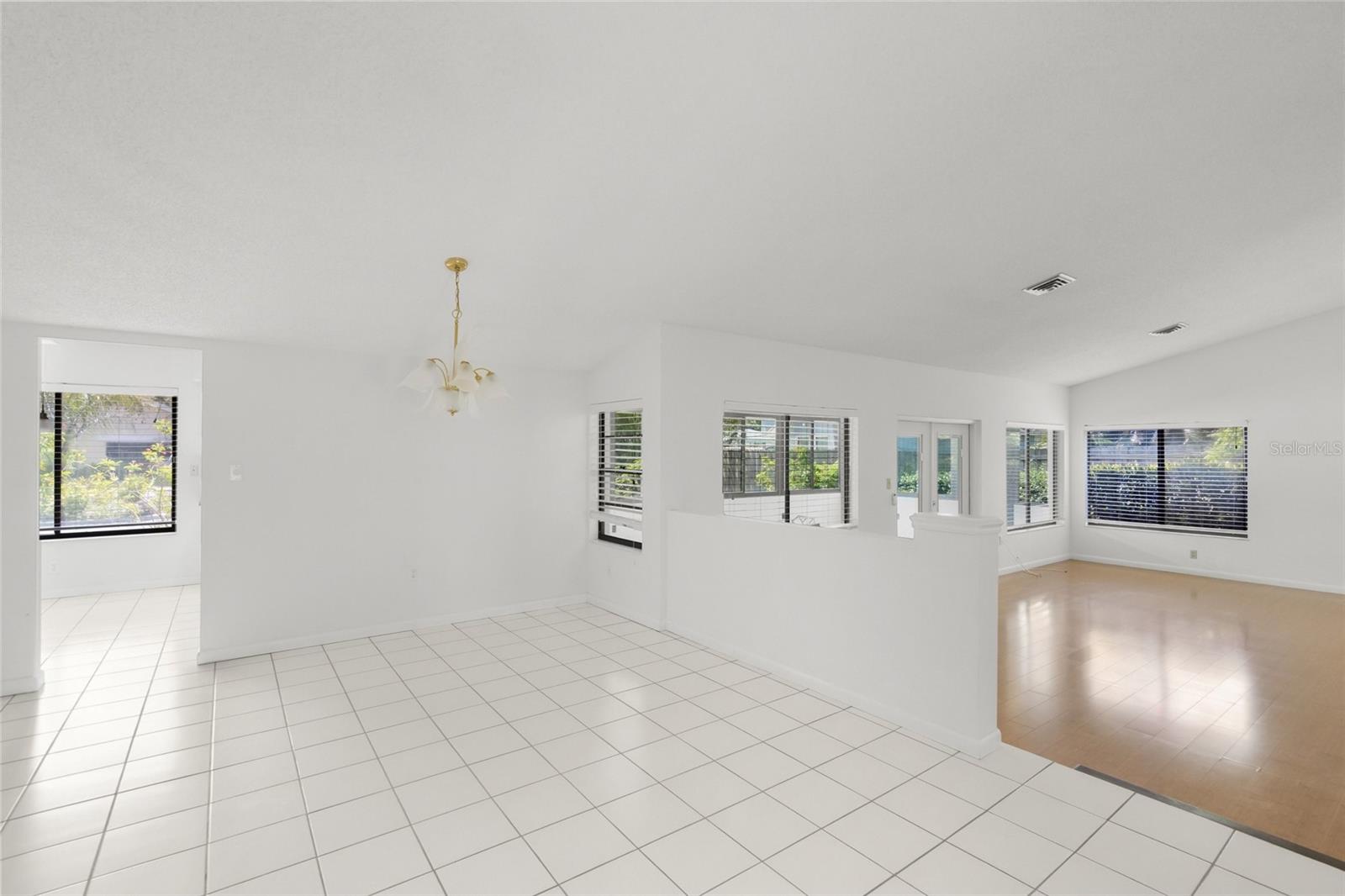 Listing Image #5