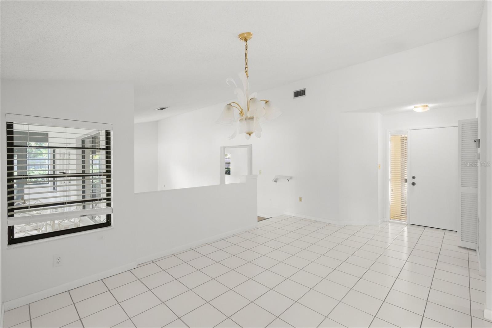 Listing Image #7