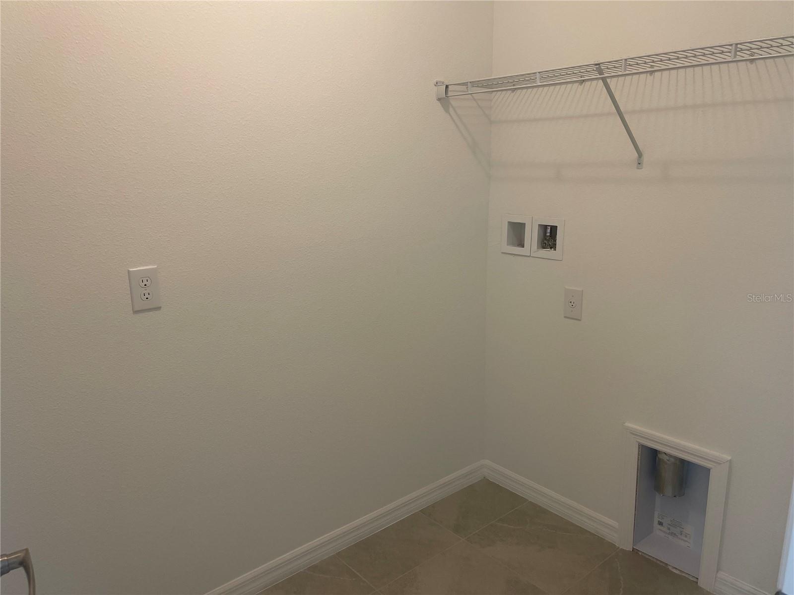 Listing Image #13