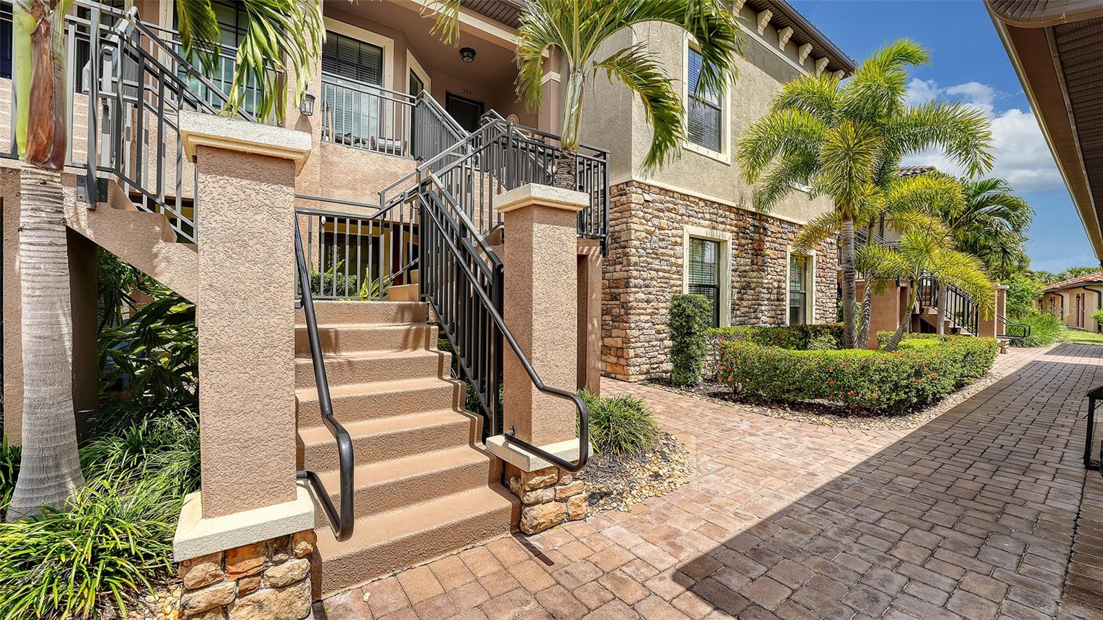 Listing Image #7