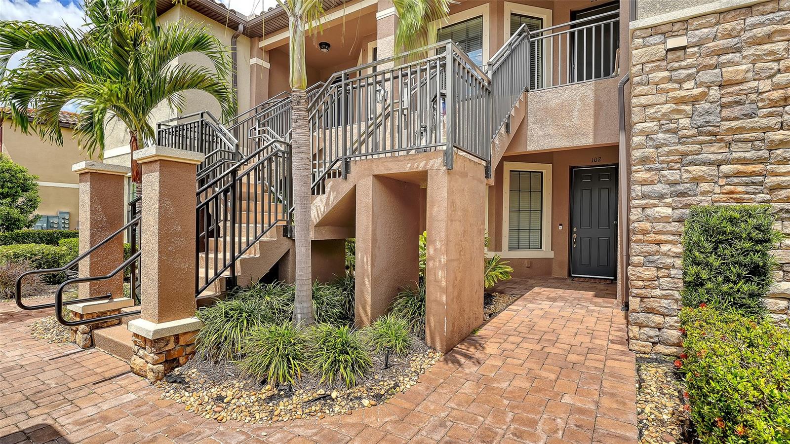 Listing Image #8