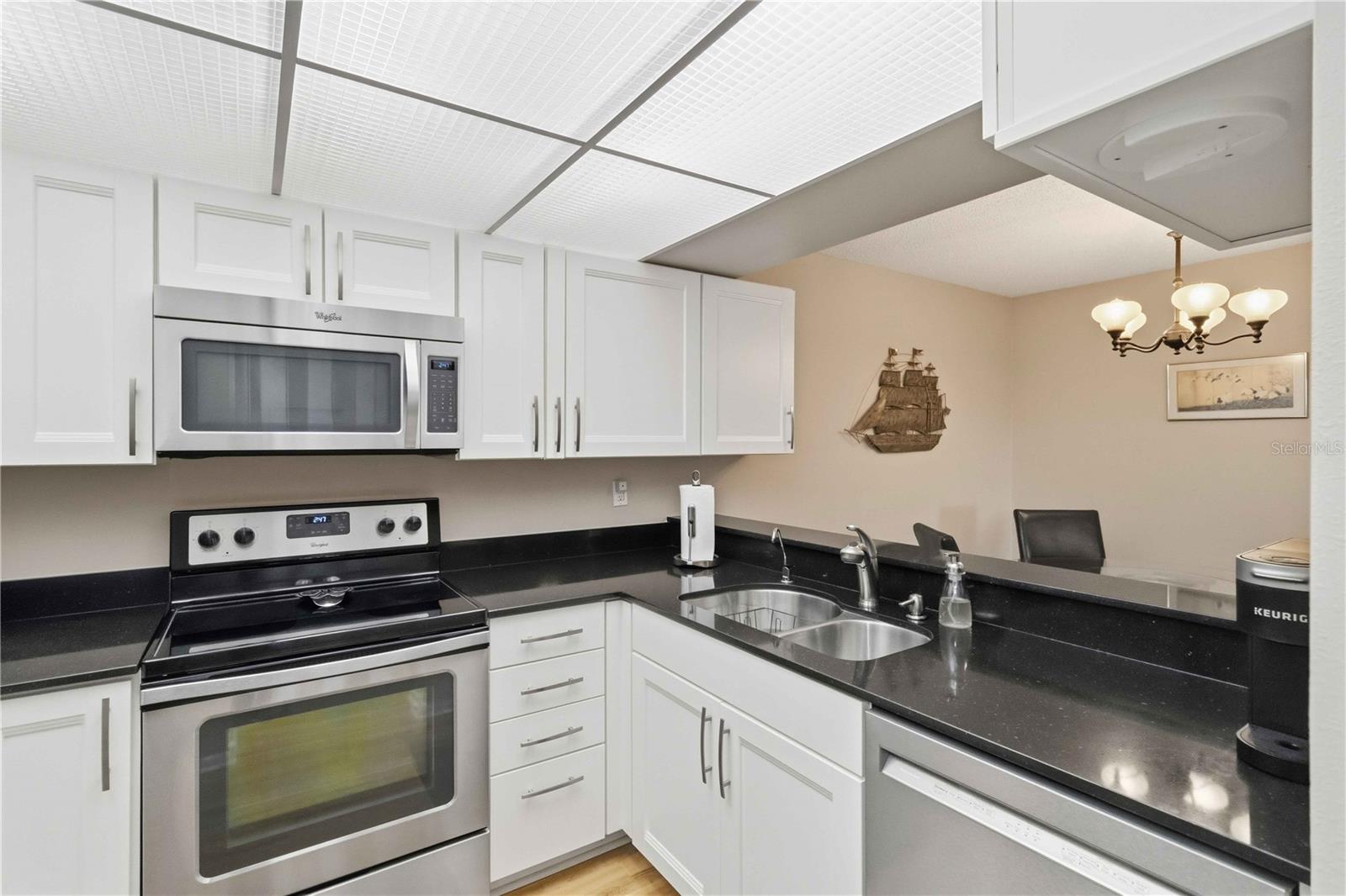 Listing Image #6