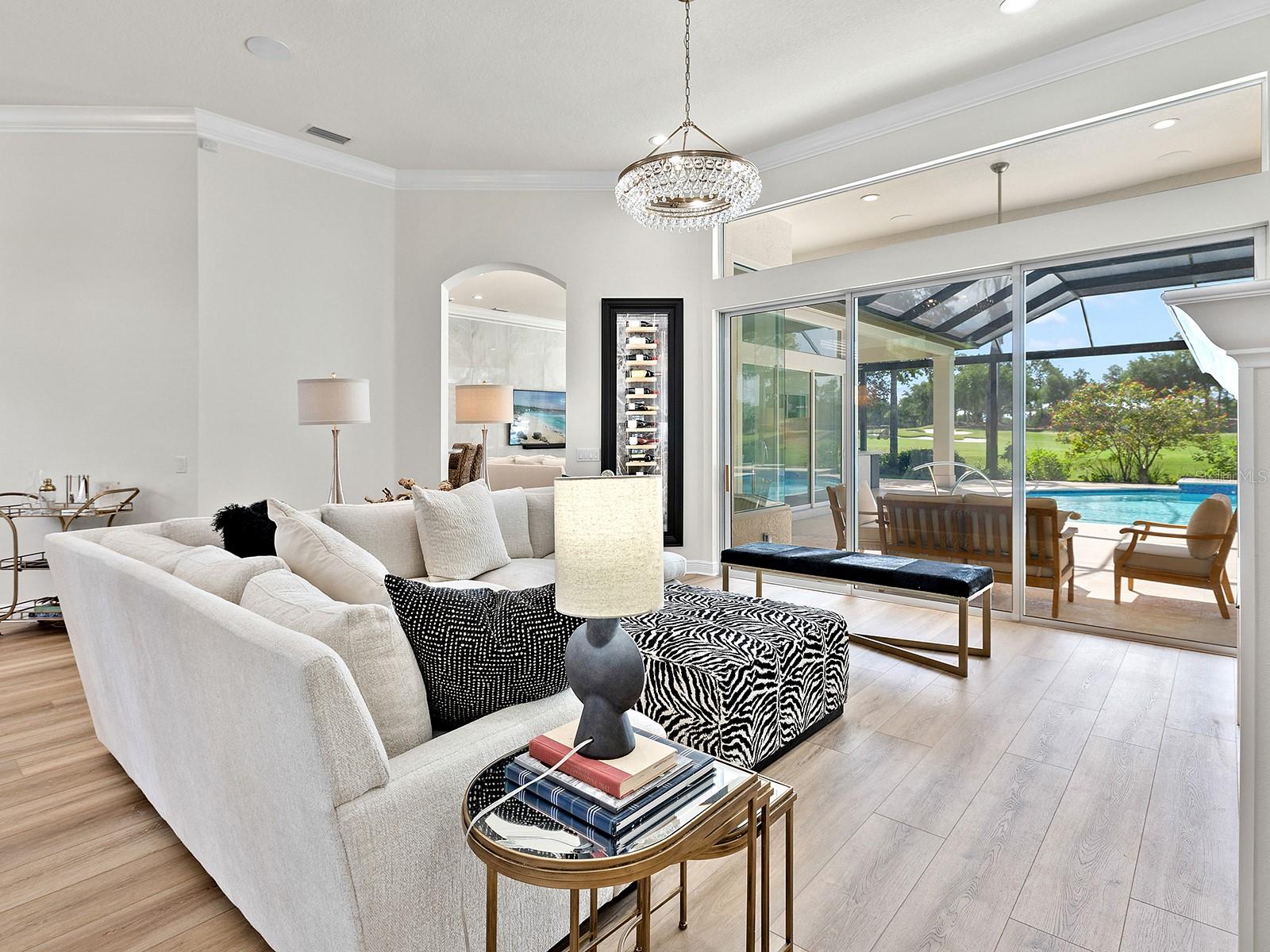 Listing Image #11
