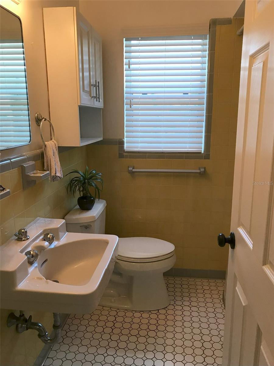 Listing Image #5