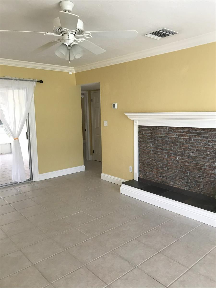 Listing Image #7