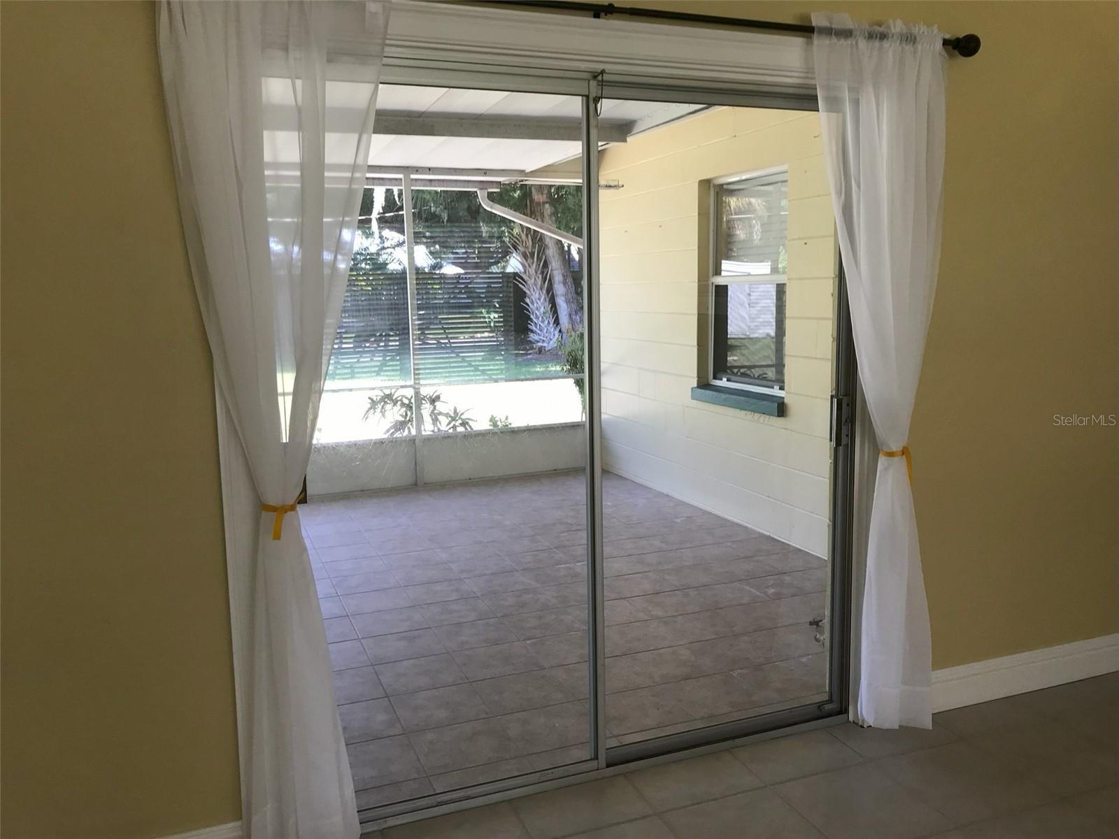 Listing Image #11
