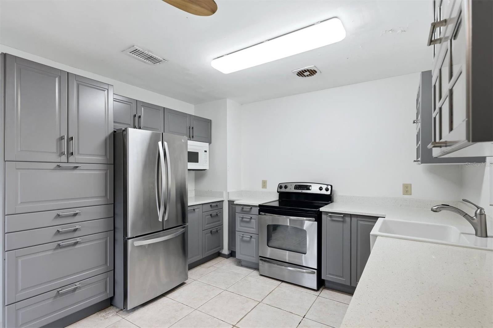 Listing Image #5