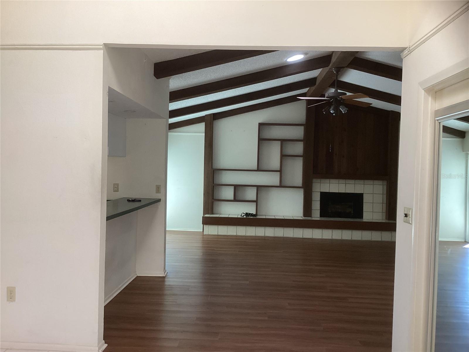 Listing Image #5