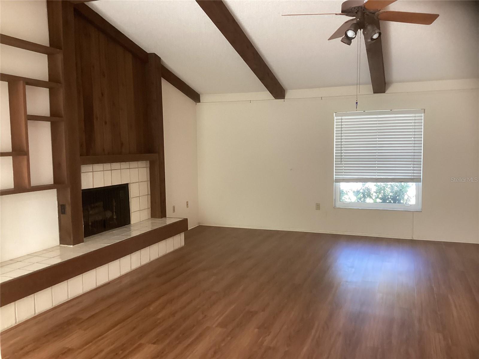 Listing Image #6