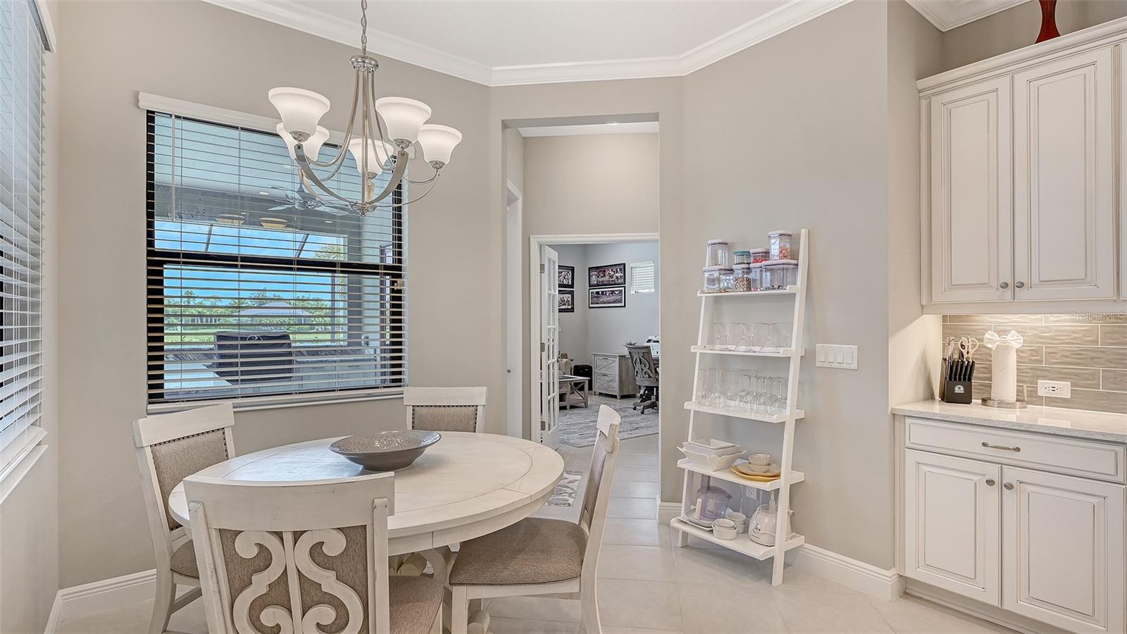 Listing Image #13