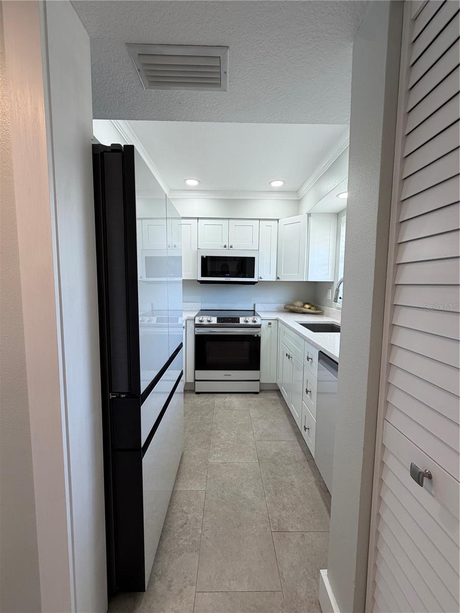 Listing Image #7