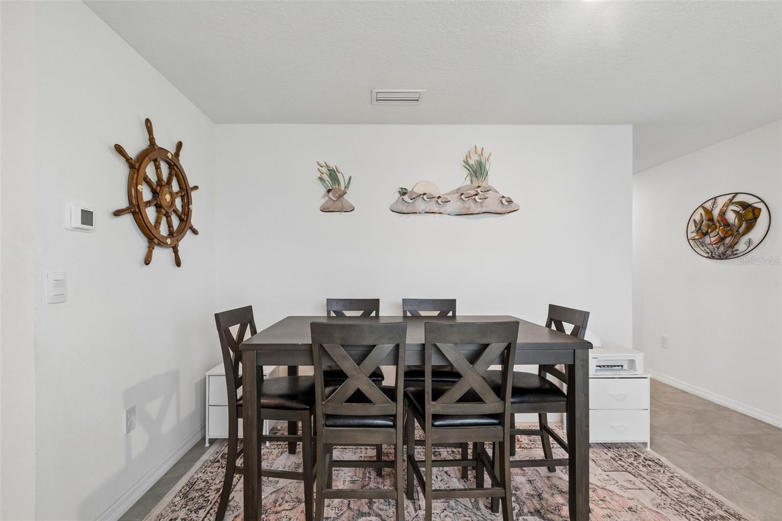 Listing Image #9