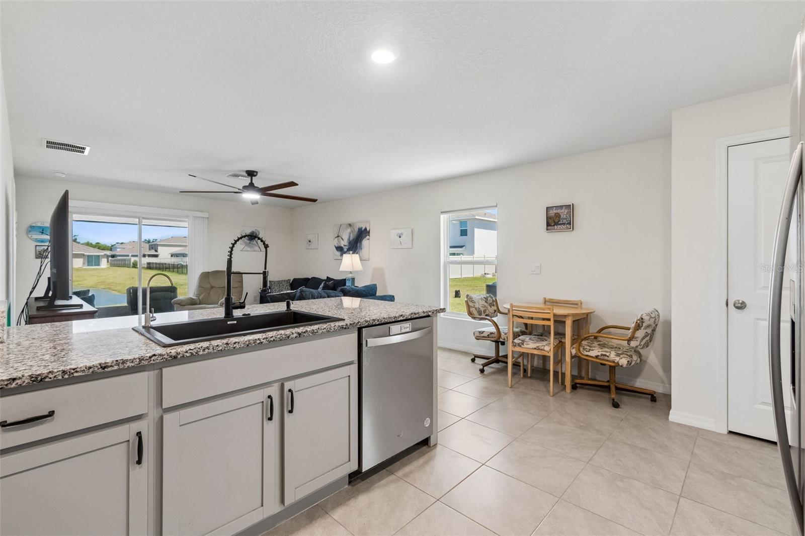 Listing Image #13