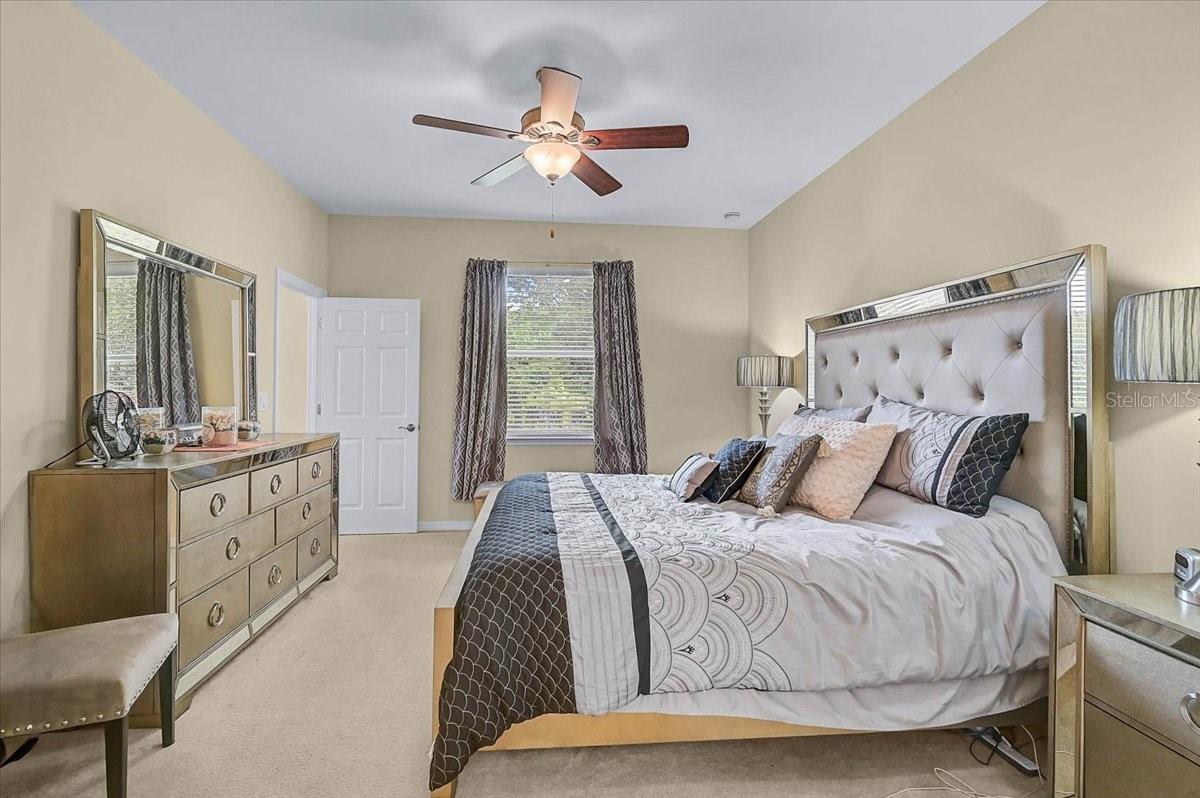 Listing Image #11