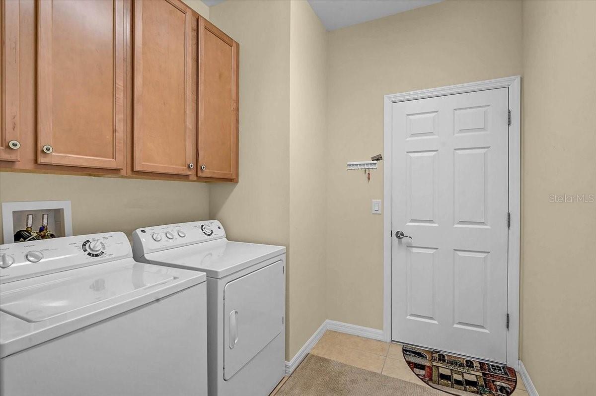 Listing Image #23