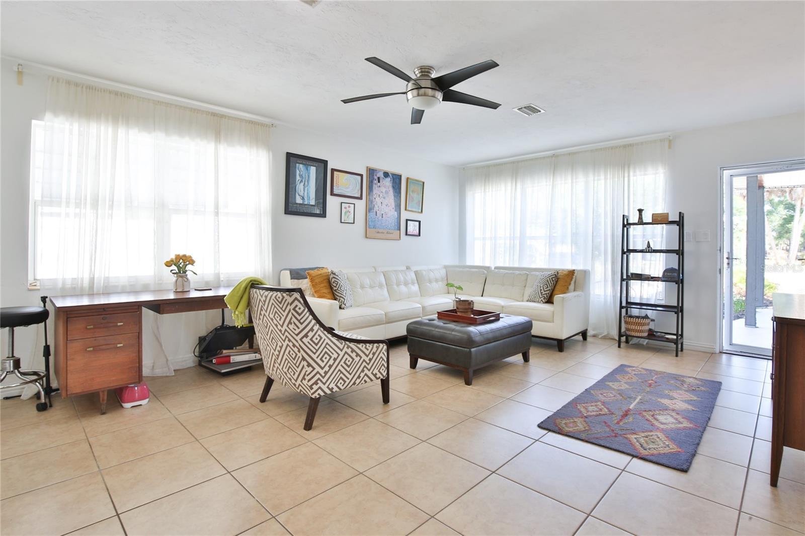 Listing Image #5