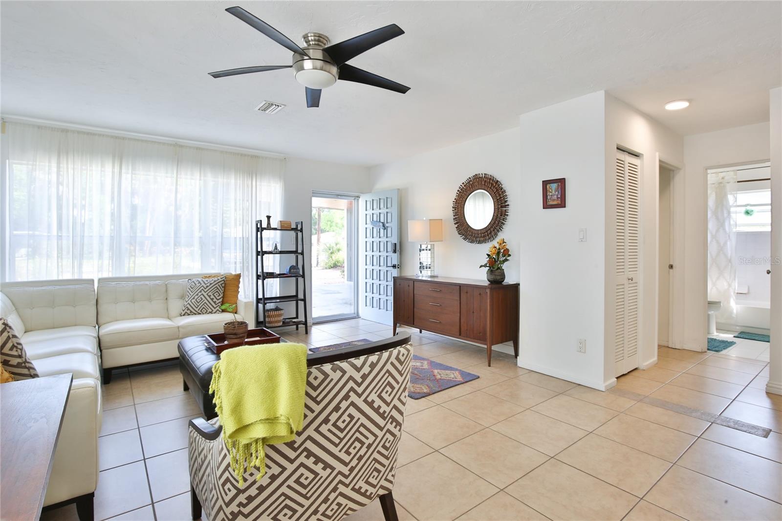 Listing Image #7