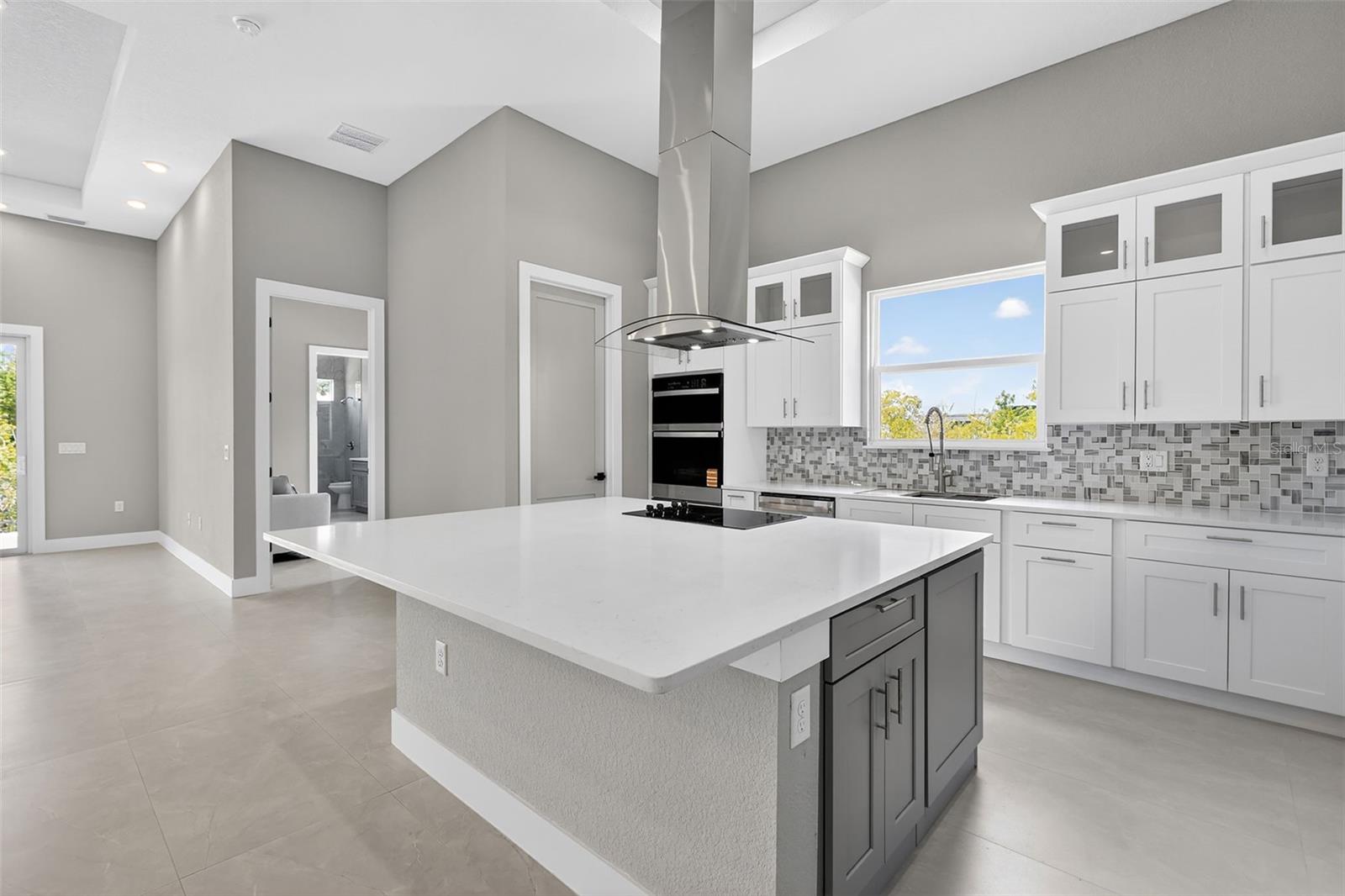 Listing Image #8