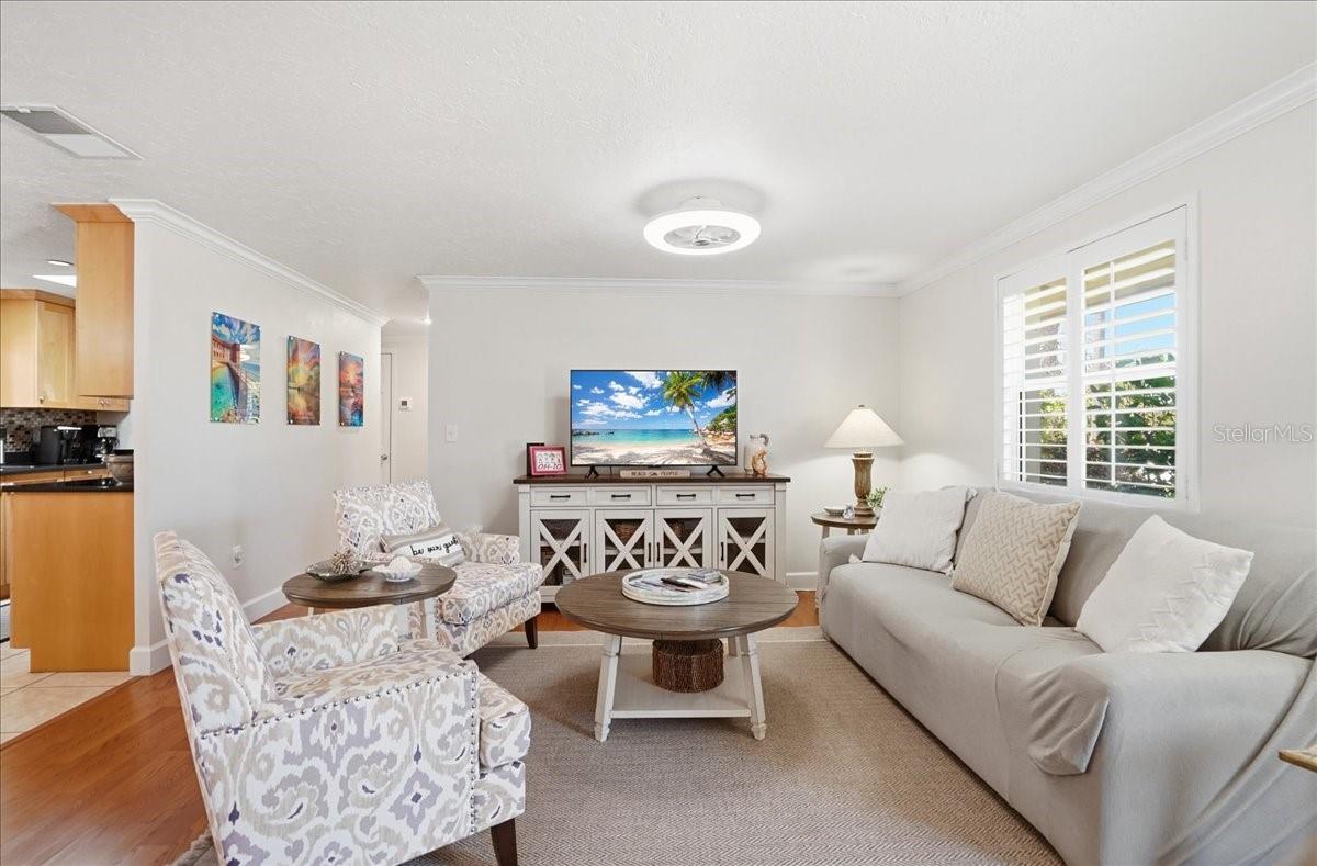 Listing Image #7