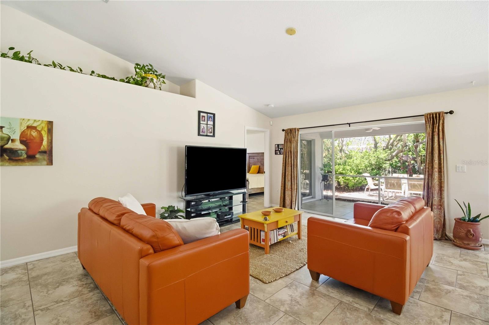 Listing Image #6