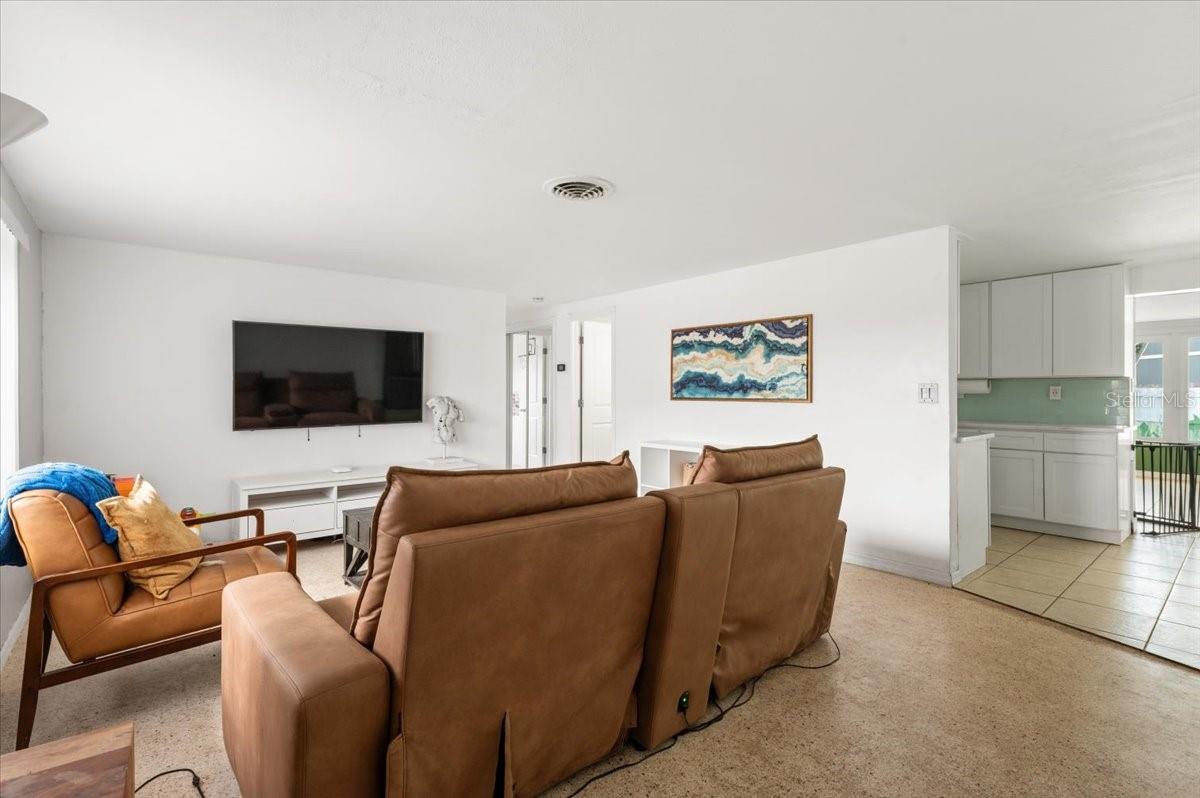 Listing Image #4