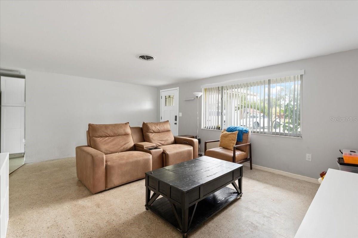 Listing Image #5